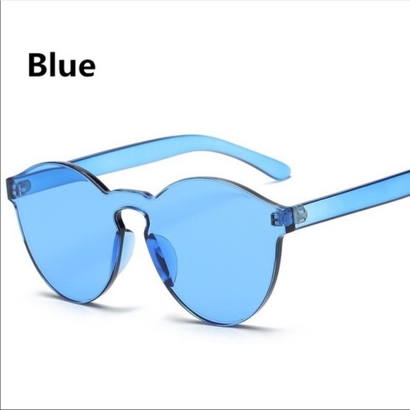 Beautiful sunny sunglasses in different colors. - Picture 6 of 8